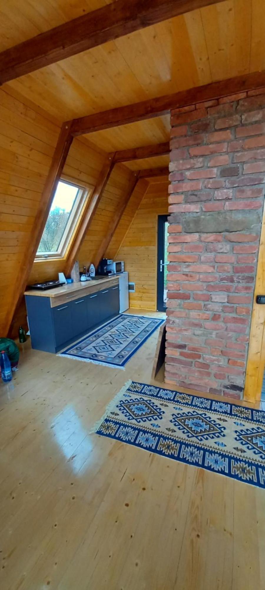 Wood & Bricks
